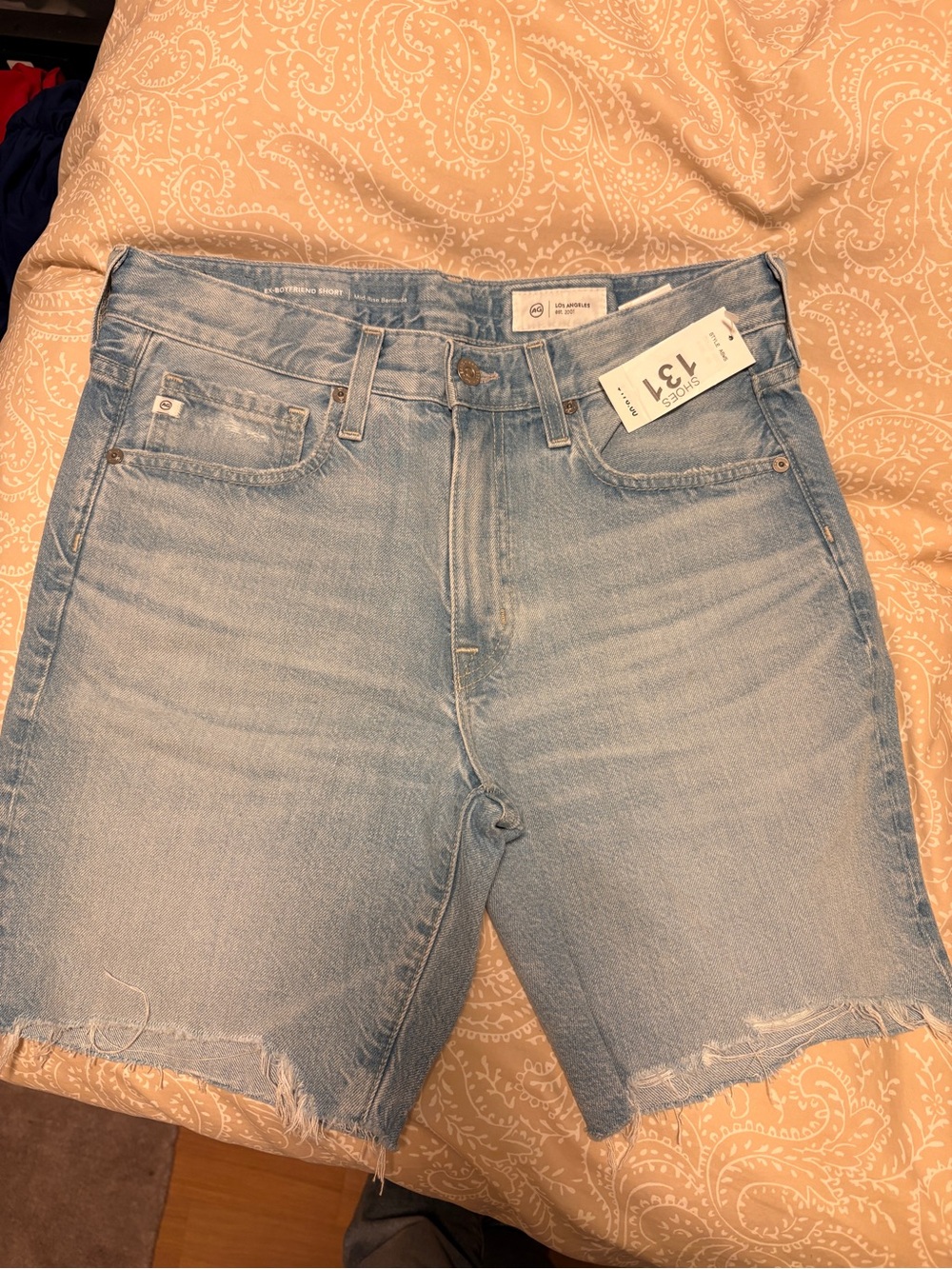 AG denim - Light Wash Denim Women's Shorts - ex-boyfriend Bermuda size 26 NWT